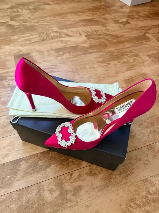 Badgley Mischka Fuchsia Pointed-Toe Pumps with Crystal Buckle - Picture 2 of 11